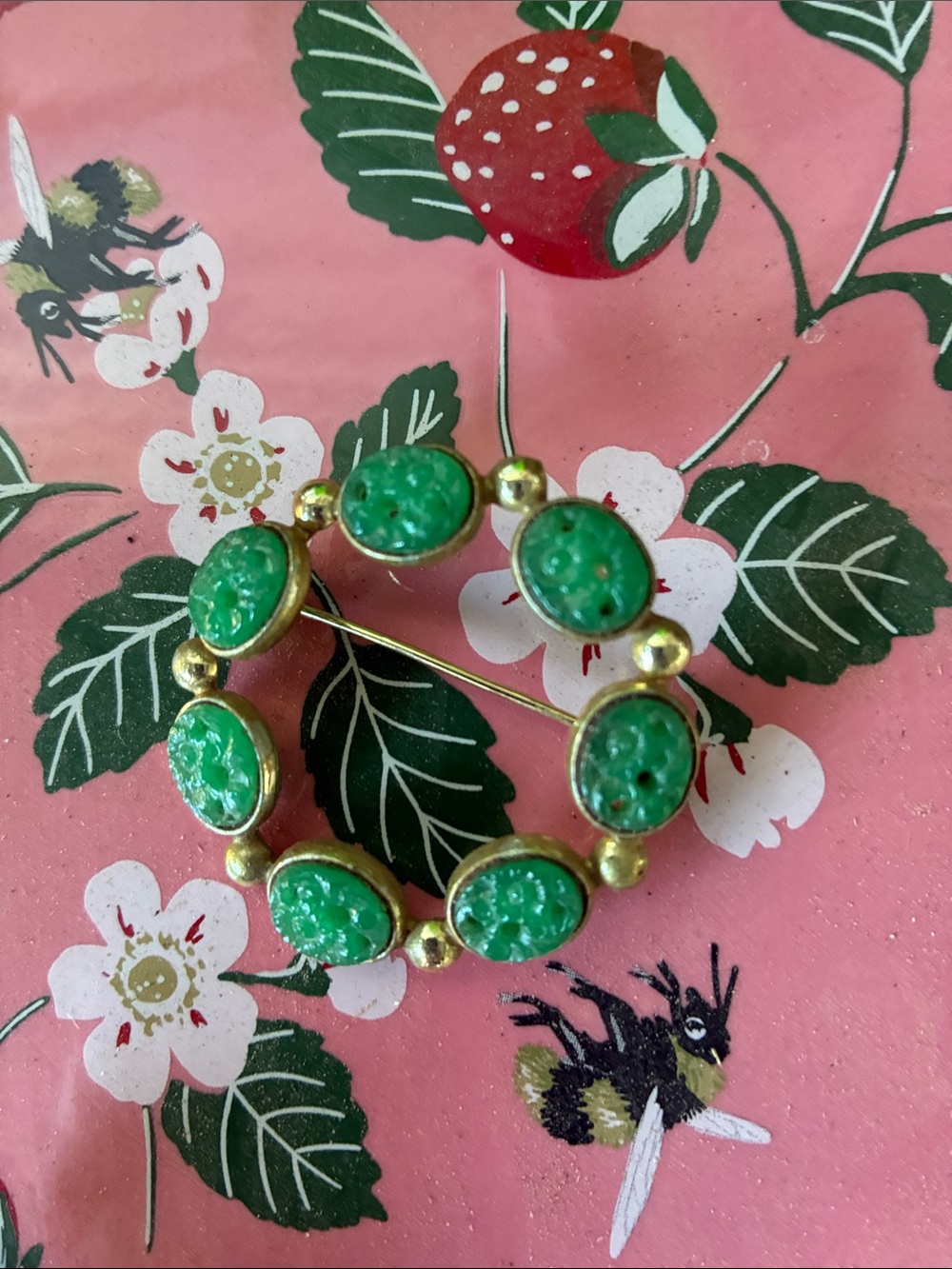 Green Round Stone Circle Brooch - Unbranded
